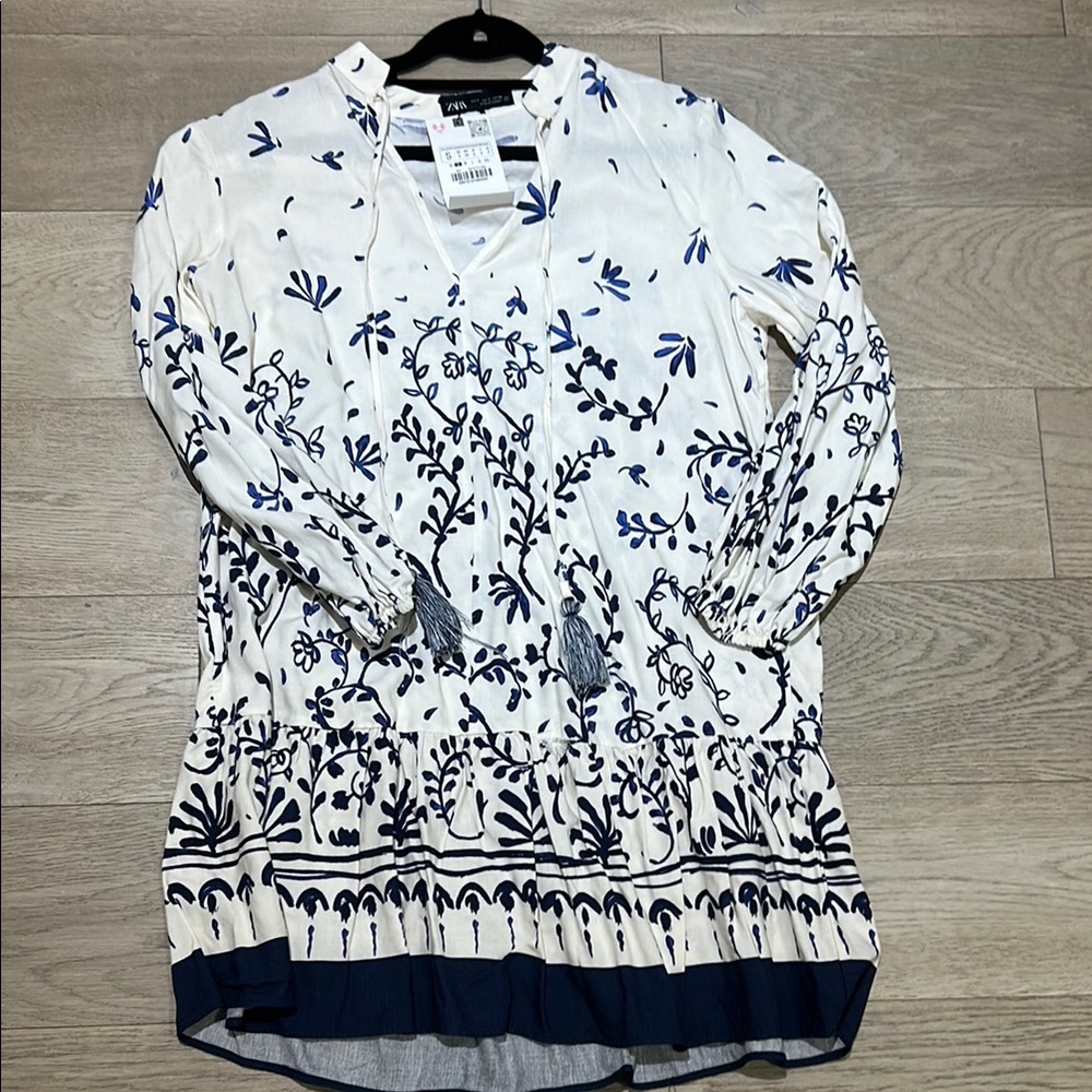 Zara White and Blue Casual Long Sleeve Dress